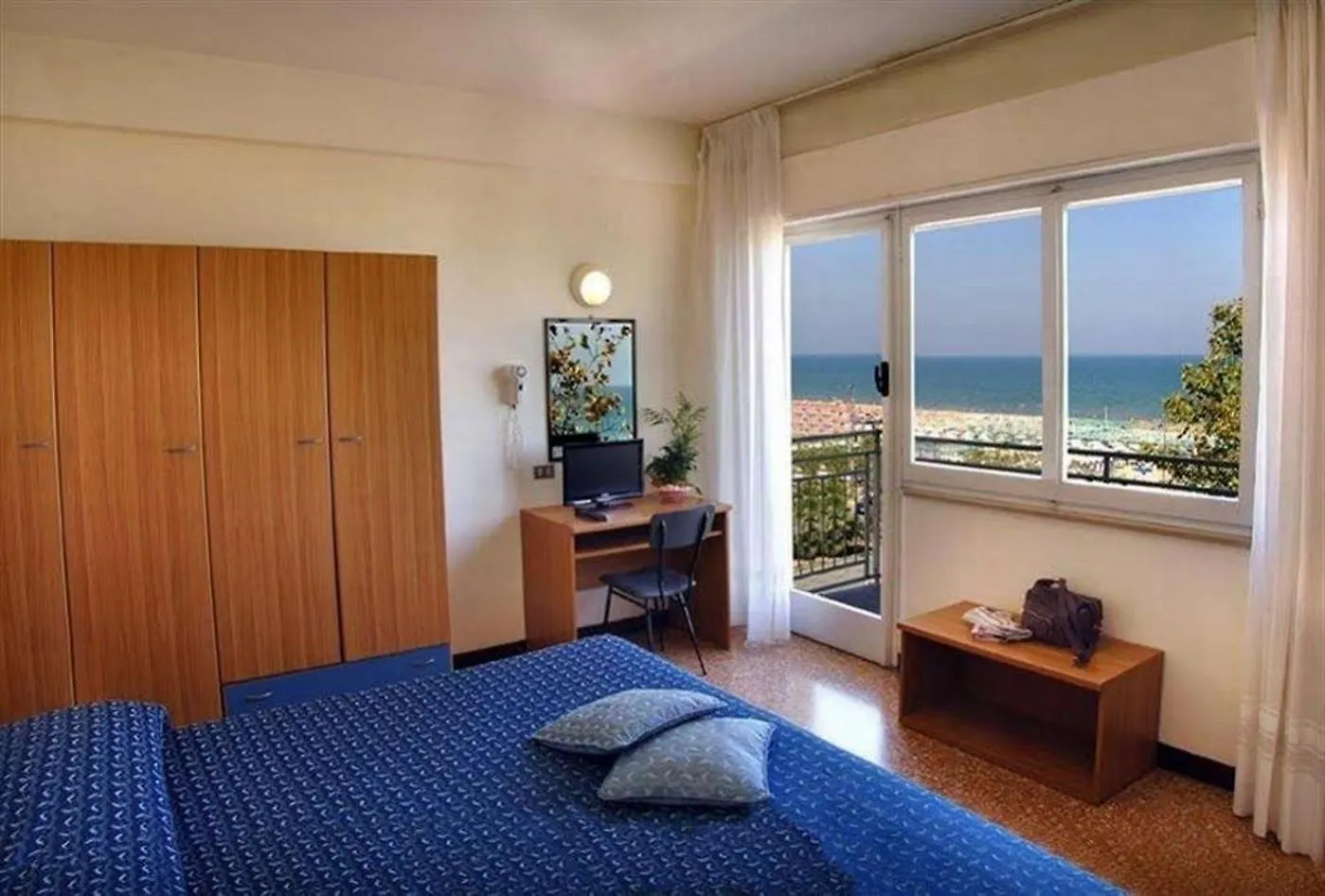Hotel Los Angeles - Fronte Mare Riccione 3*,  Italie