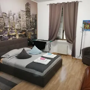  Appartamento Apartent 4 Italia